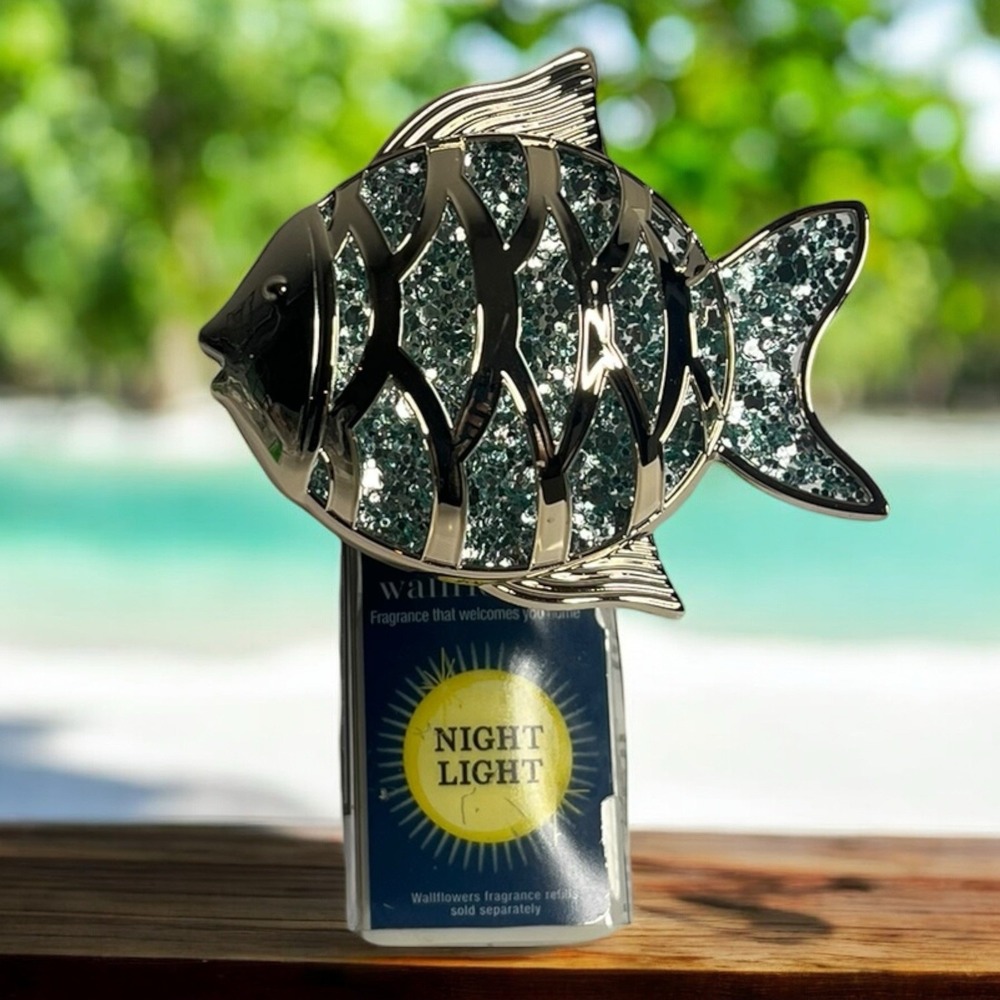 Bath & Body Works Wallflower Nightlight Fiber Optic Fish Plug Ocean Sea
